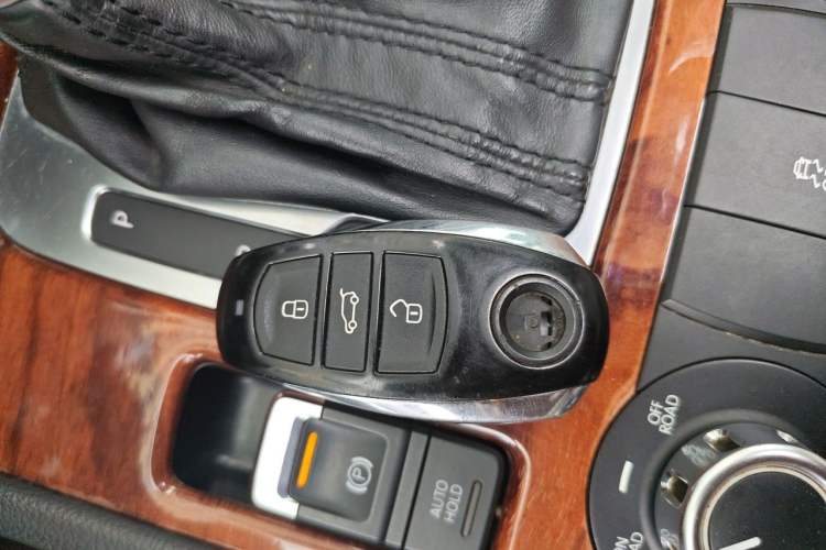 Used Volkswagen Touareg 2011 3.0 TSI Standard Version Vehicle Key