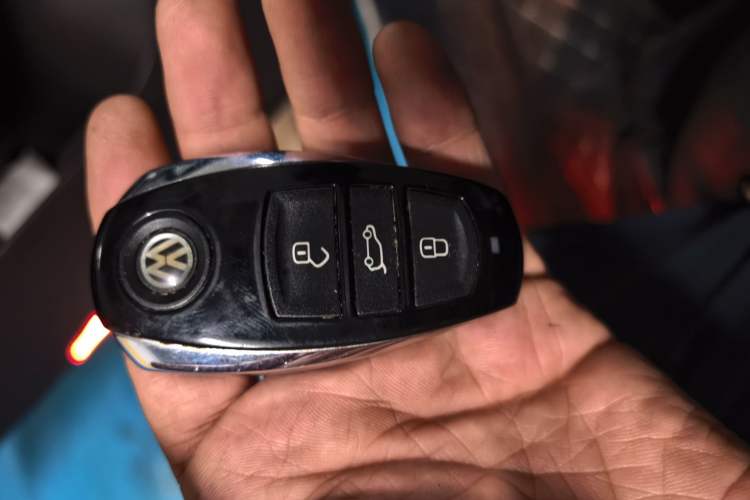 Used Volkswagen Touareg 2011 3.0 TSI High-End Version Vehicle Key