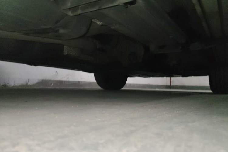 Used Volkswagen Touareg 2011 3.0 TDI Diesel Comfort Version Chassis Rear Right