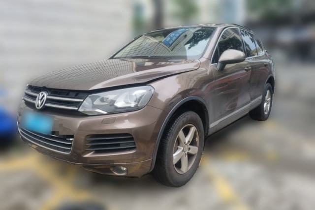 Used Volkswagen Touareg 2011 3.0 TSI Comfort Version