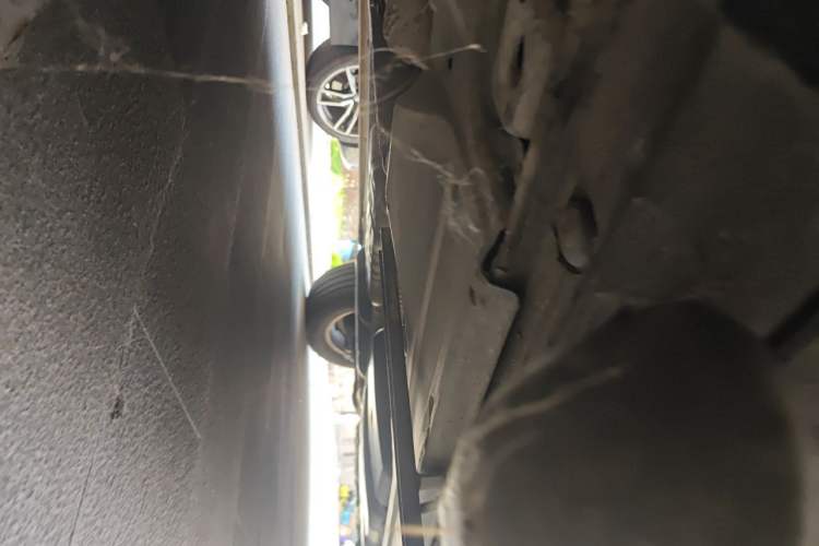 Used Volkswagen Touareg 2011 3.0 TSI Comfort Version Chassis Front Left