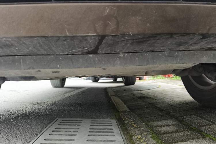 Used Volkswagen Touareg 2011 3.0 TSI Comfort Version Chassis Front