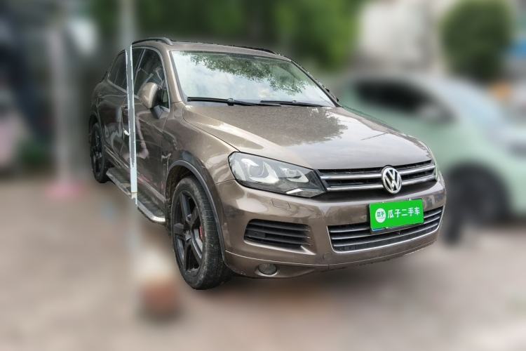 Used Volkswagen Touareg 2011 3.0 TSI Standard Version Front Right 45 Deg