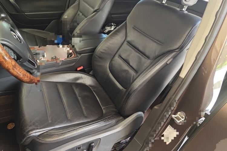 Used Volkswagen Touareg 2011 3.0 TSI Comfort Version Left Front Seat