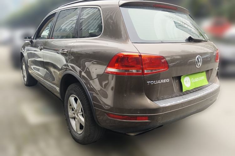 Used Volkswagen Touareg 2011 3.0 TSI Comfort Version Rear Left 45 Deg