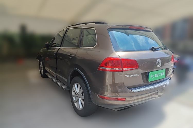 Used Volkswagen Touareg 2011 3.0 TSI Comfort Version Rear Left 45 Deg