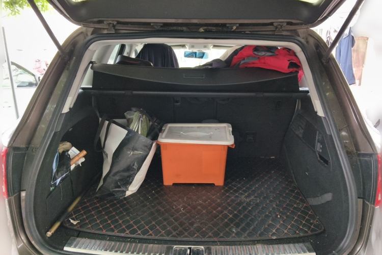 Used Volkswagen Touareg 2011 3.0 TSI Standard Version Trunk