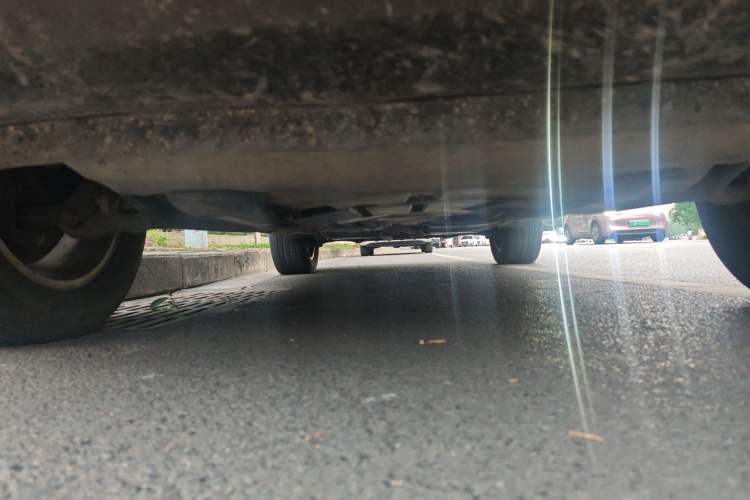 Used Volkswagen Touareg 2011 3.0 TSI High-End Version Chassis Front