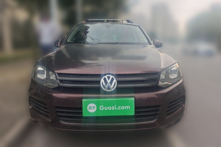 Used Volkswagen Touareg 2011 3.0 TSI High-End Version Front