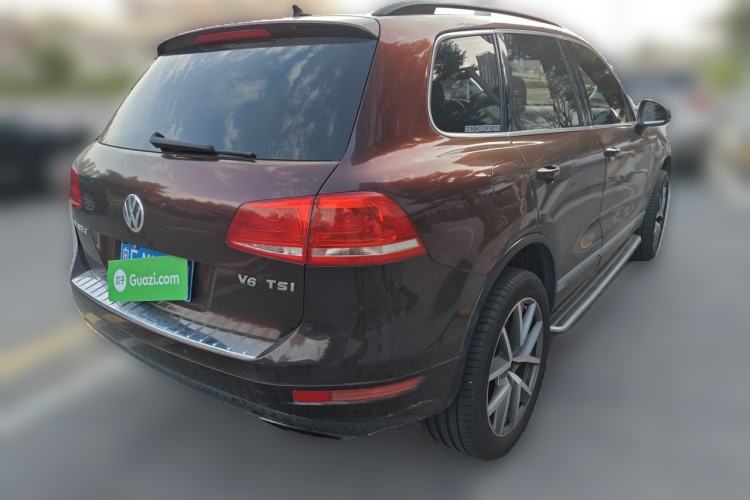 Used Volkswagen Touareg 2011 3.0 TSI Comfort Version Rear Right 45 Deg