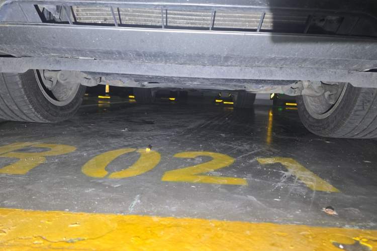 Used Volkswagen Touareg 2011 3.0 TSI Hybrid Chassis Front