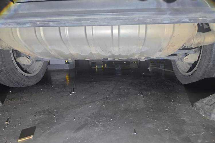 Used Volkswagen Touareg 2011 3.0 TSI Hybrid Chassis Rear