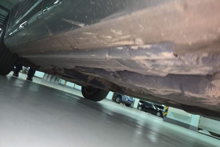 Used Volkswagen Touareg 2011 3.0 TSI High-End Version Chassis Rear Left