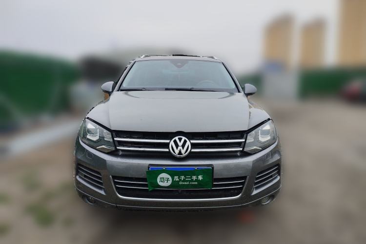 Used Volkswagen Touareg 2011 3.0 TSI High-End Version Front