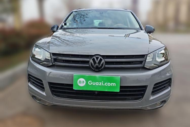 Used Volkswagen Touareg 2011 3.0 TSI High-End Version Front
