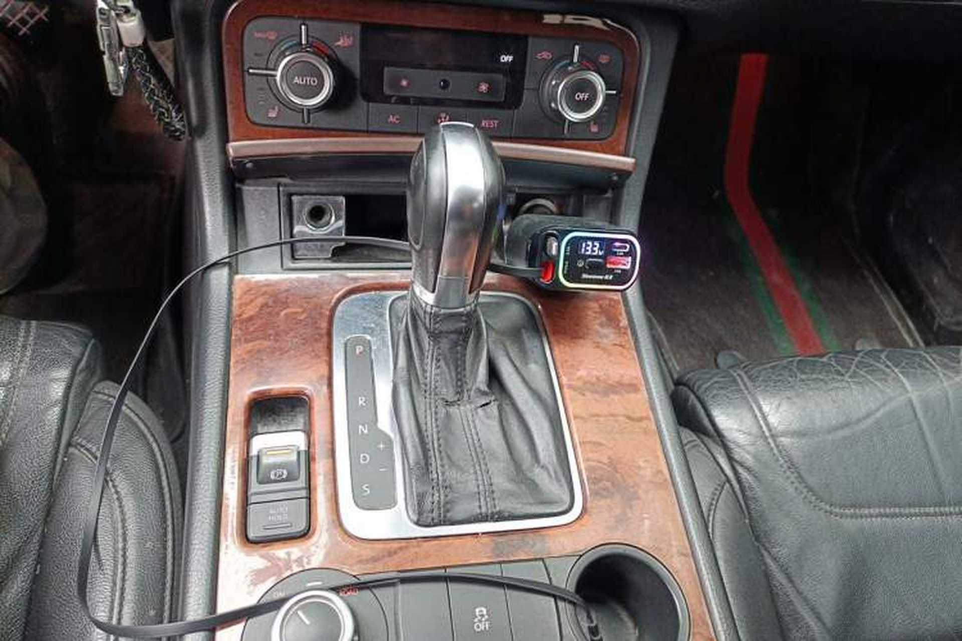 Used Volkswagen Touareg 2011 3.0 TDI Diesel Standard Version Gear Lever