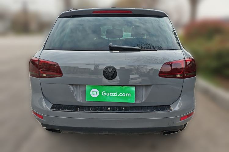 Used Volkswagen Touareg 2011 3.0 TSI High-End Version Rear