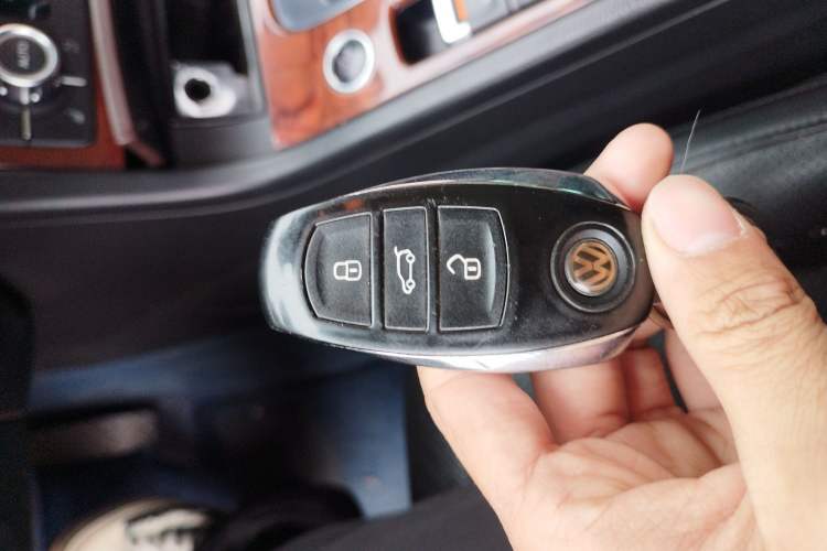Used Volkswagen Touareg 2011 3.0 TSI High-End Version Vehicle Key