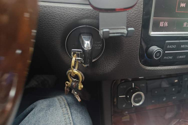 Used Volkswagen Touareg 2011 3.0 TSI Standard Version Vehicle Key