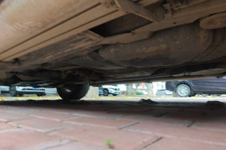Used Volkswagen Touareg 2011 3.0 TSI High-End Version Chassis Rear Left
