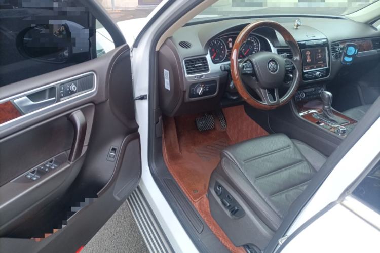 Used Volkswagen Touareg 2011 3.0 TSI Comfort Version Driver Seat