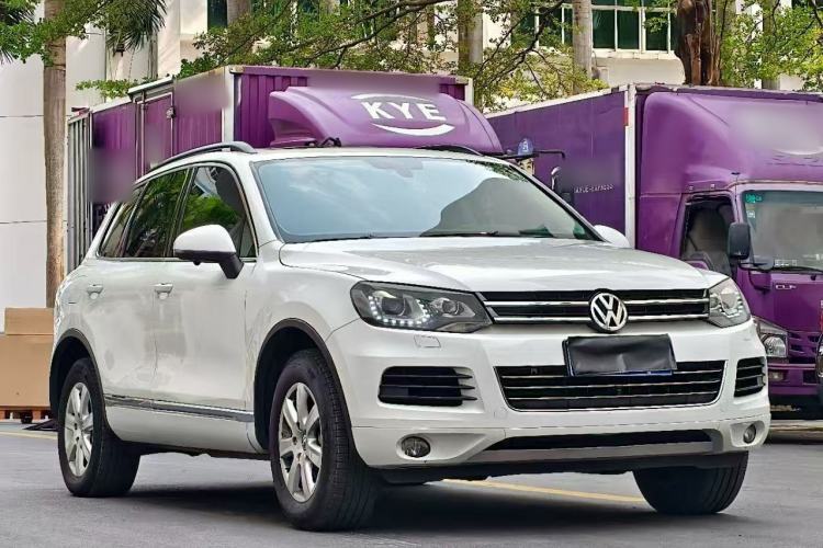 Used Volkswagen Touareg 2011 3.0 TSI Standard Version Exterior 2