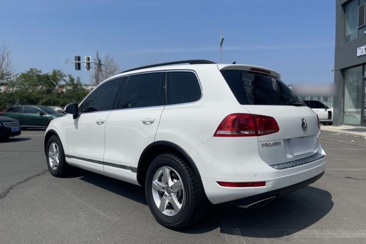 Used Volkswagen Touareg 2011 3.0 TSI Comfort Version Exterior 3
