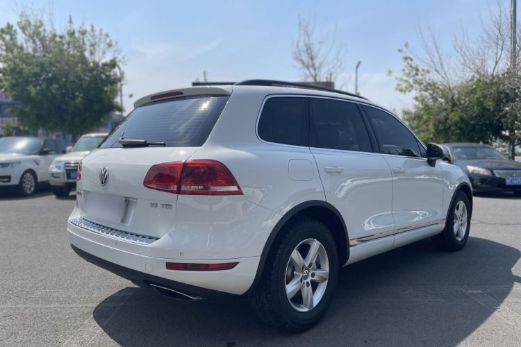 Used Volkswagen Touareg 2011 3.0 TSI Comfort Version Exterior 5