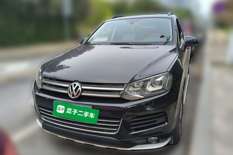 Used Volkswagen Touareg 2011 3.0 TSI High-End Version Front