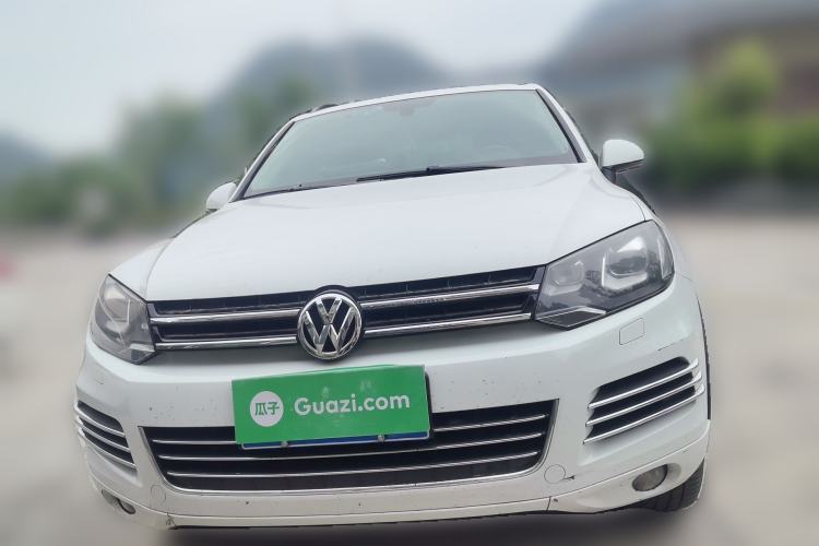 Used Volkswagen Touareg 2011 3.0 TSI High-End Version Front