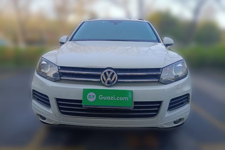Used Volkswagen Touareg 2011 3.0 TSI Comfort Version Front
