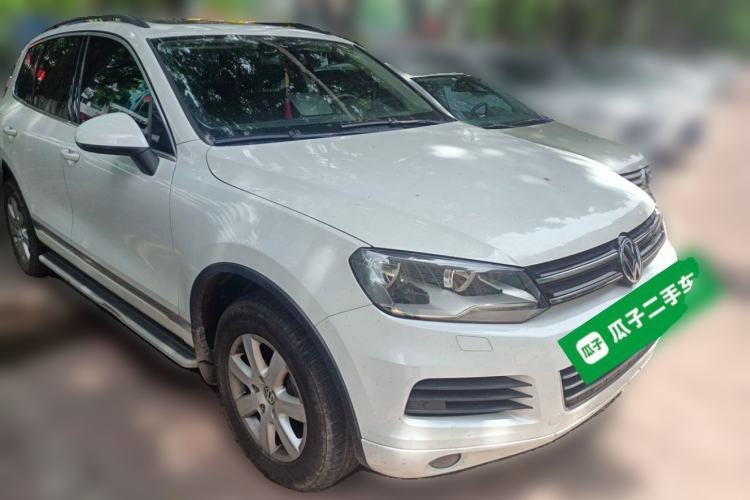 Used Volkswagen Touareg 2011 3.0 TSI Standard Version Front Right 45 Deg