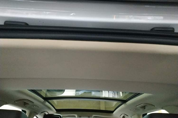 Used Volkswagen Touareg 2011 3.0 TSI Standard Version Headliner