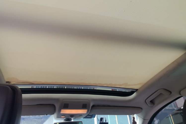 Used Volkswagen Touareg 2011 3.0 TSI High-End Version Headliner