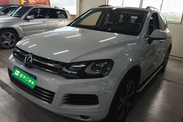 Ojetý Volkswagen Touareg 2011 3.0 TSI Standard Version