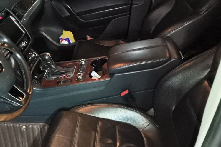 Used Volkswagen Touareg 2011 3.0 TSI Comfort Version Left Front Seat