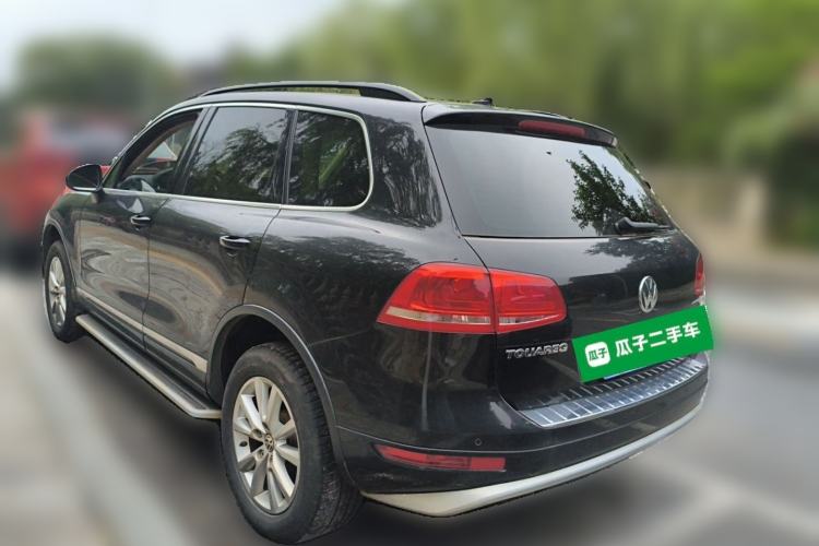 Used Volkswagen Touareg 2011 3.0 TSI High-End Version Rear Left 45 Deg