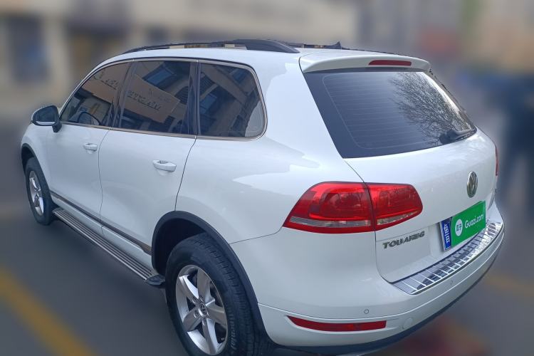 Used Volkswagen Touareg 2011 3.0 TSI Comfort Version Rear Left 45 Deg