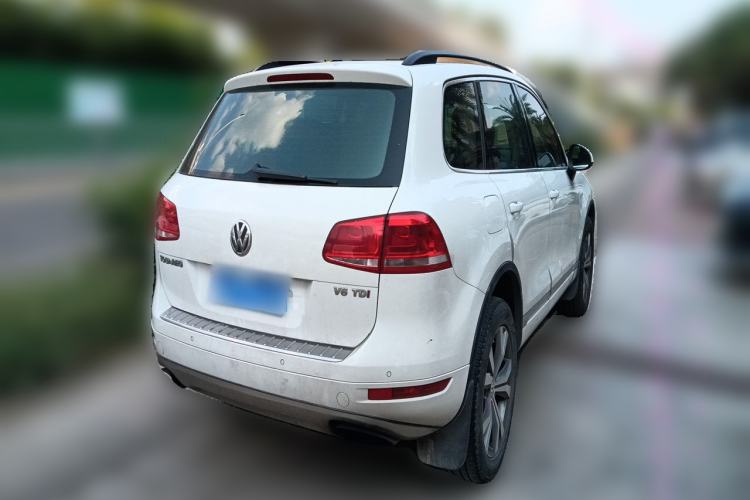 Used Volkswagen Touareg 2011 3.0 TDI Diesel Comfort Version Rear Right 45 Deg