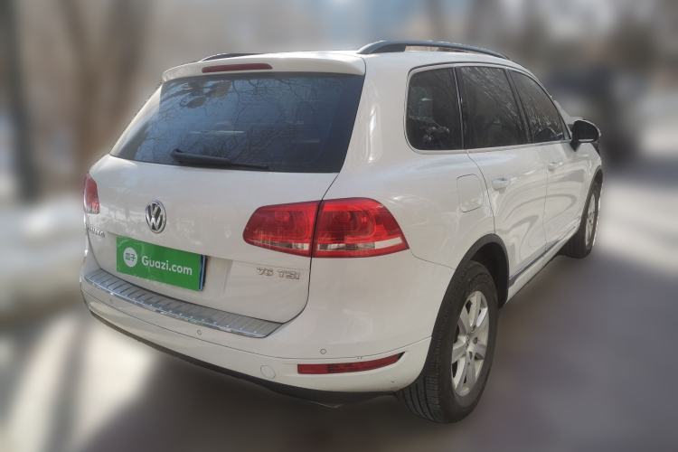Used Volkswagen Touareg 2011 3.0 TSI Standard Version Rear Right 45 Deg
