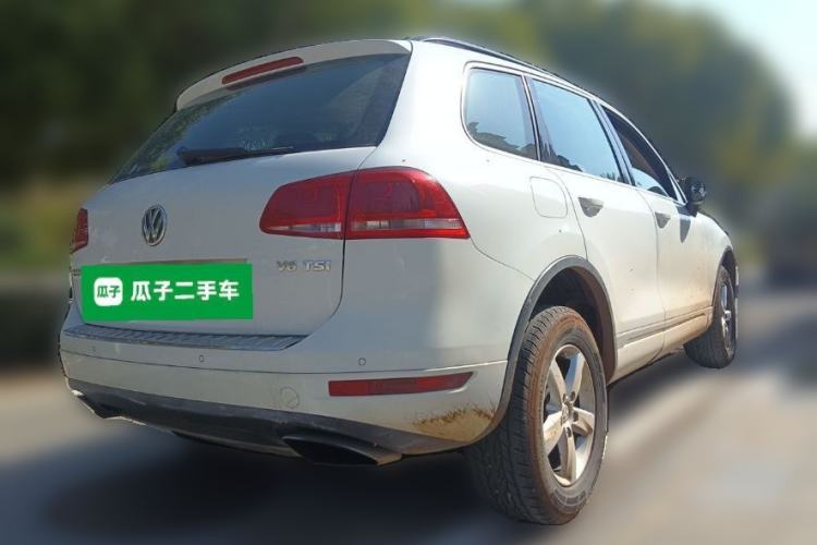 Used Volkswagen Touareg 2011 3.0 TSI Comfort Version Rear Right 45 Deg