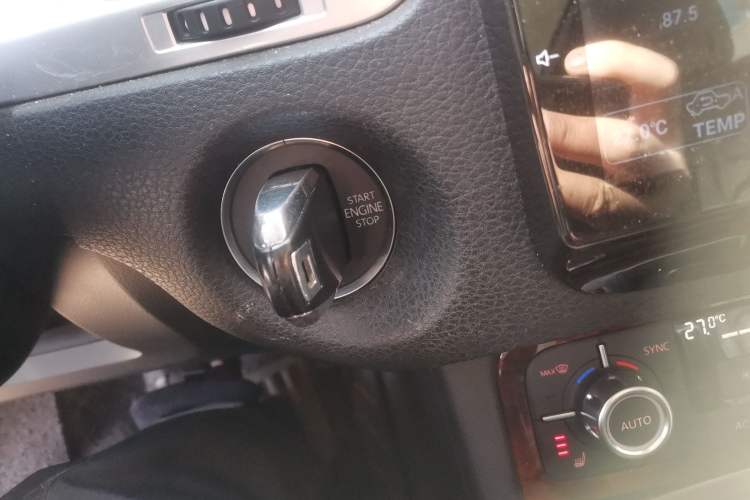Used Volkswagen Touareg 2011 3.0 TSI Standard Version Vehicle Key