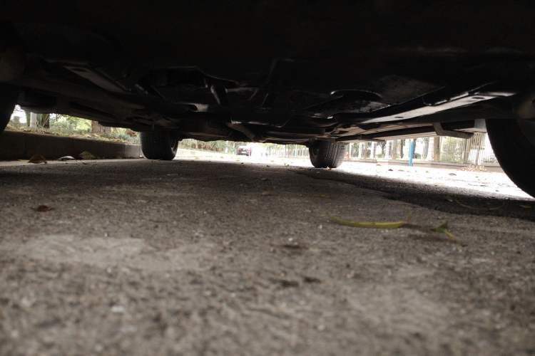 Used Volkswagen Touareg 2011 3.0 TDI Diesel High-End Model Chassis Front