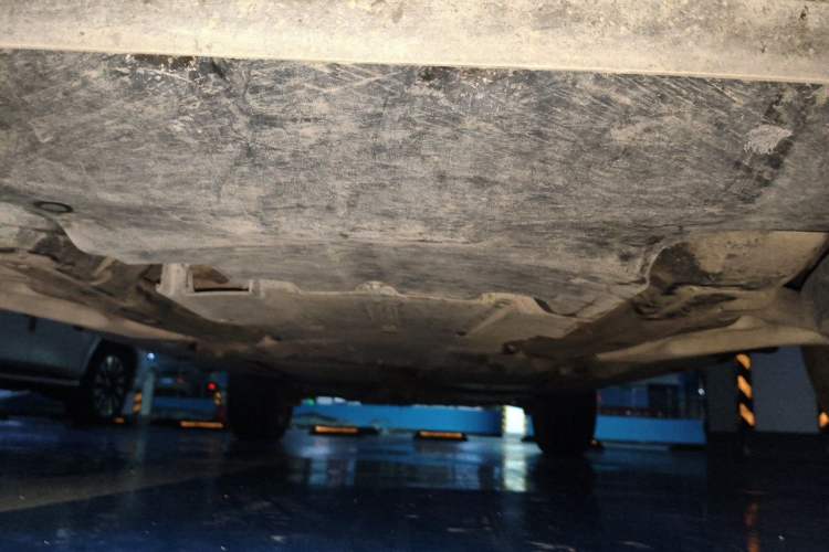 Used Volkswagen Touareg 2011 3.0 TSI Comfort Version Chassis Front