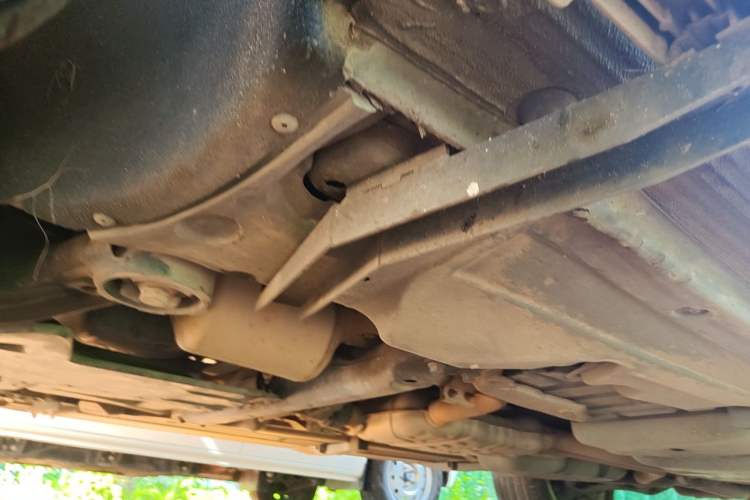 Used Volkswagen Touareg 2011 3.0 TSI Hybrid Chassis Front Left