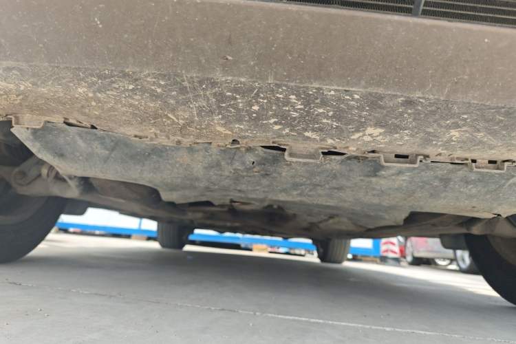 Used Volkswagen Touareg 2011 3.0 TSI Standard Version Chassis Front