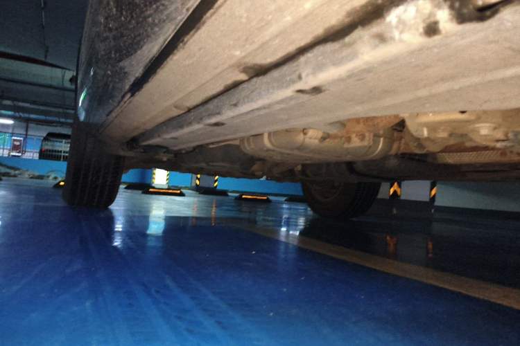 Used Volkswagen Touareg 2011 3.0 TSI Comfort Version Chassis Front Right
