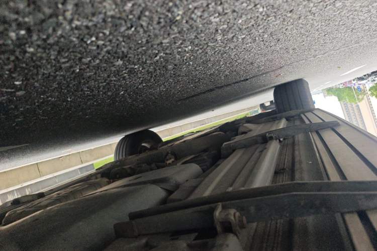 Used Volkswagen Touareg 2011 3.0 TSI Comfort Version Chassis Rear Left