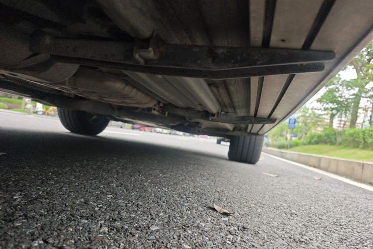 Used Volkswagen Touareg 2011 3.0 TSI Comfort Version Chassis Rear Right