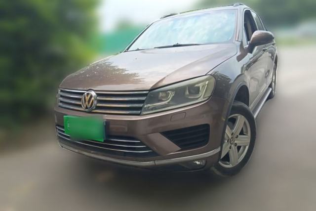 Used Volkswagen Touareg 2011 3.0 TSI Comfort Version